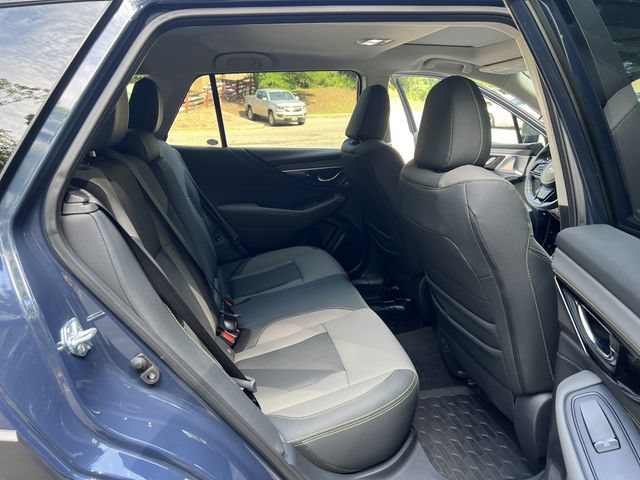 Used 2025 Subaru Outback Onyx Edition AWD/4WD image 17