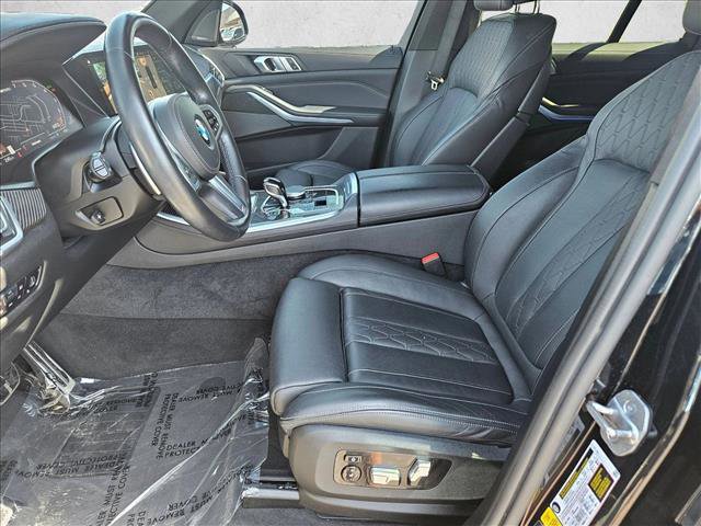 Used 2022 BMW X5 M50i w/ Premium Package AWD/4WD image 17