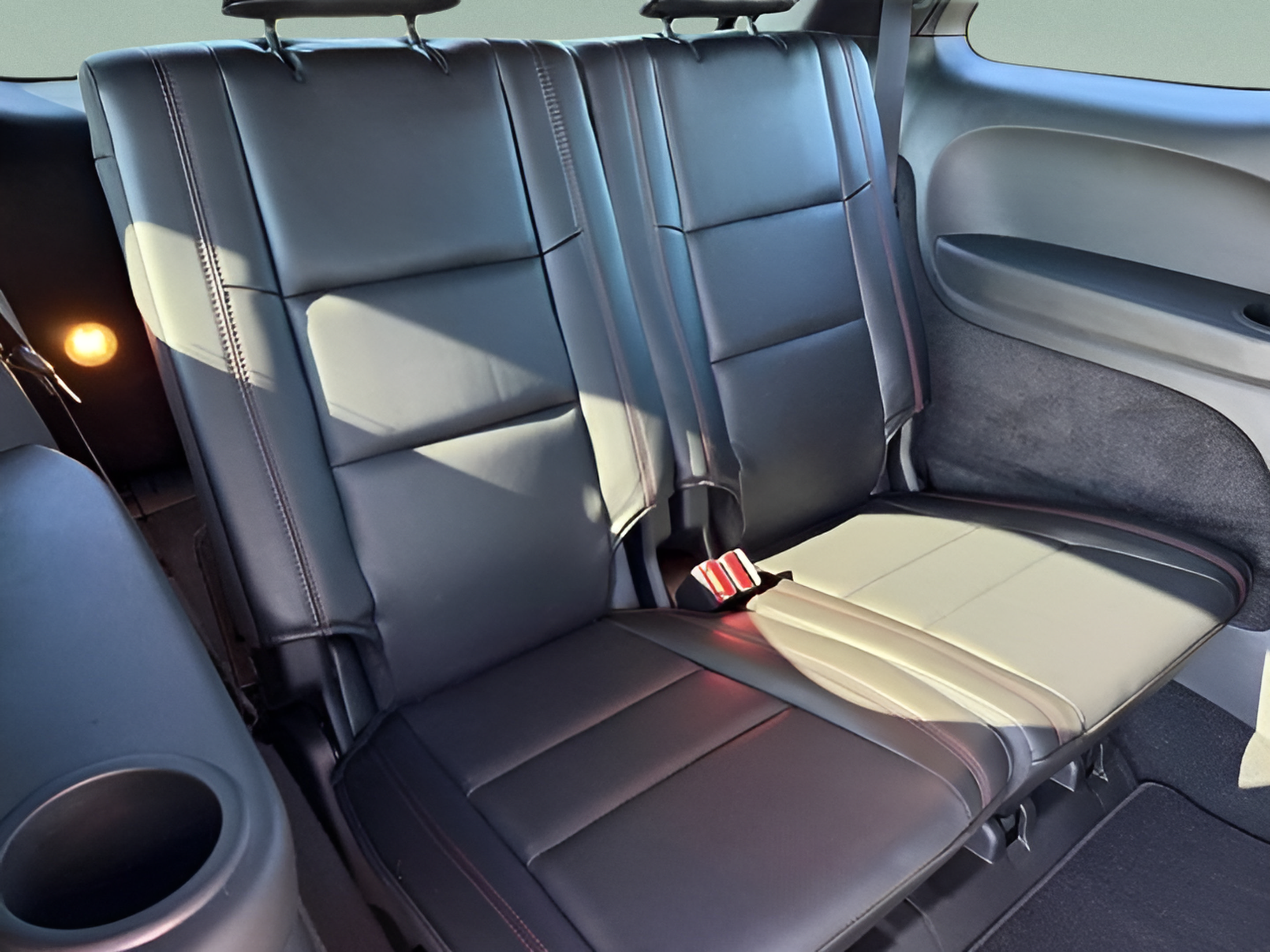 Used 2023 Dodge Durango R/T w/ Tow 'N Go Package AWD/4WD image 10
