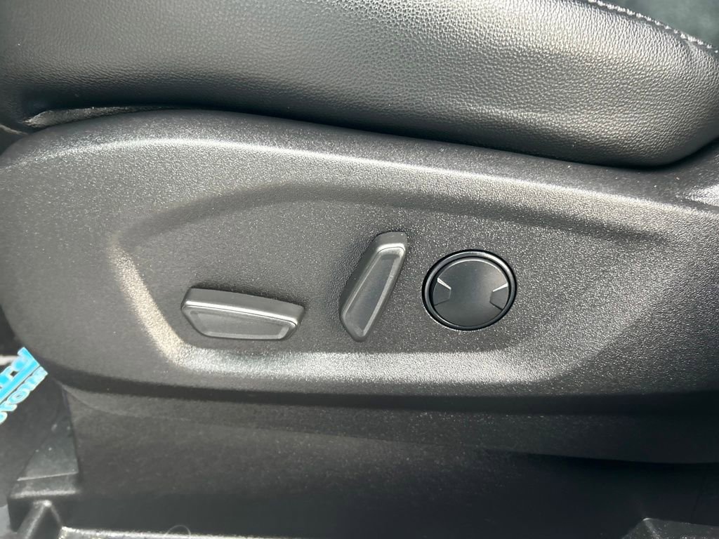 Used 2022 Ford Edge Titanium image 22