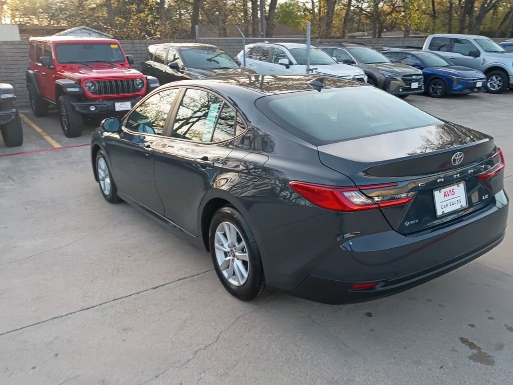Used 2025 Toyota Camry LE image 12