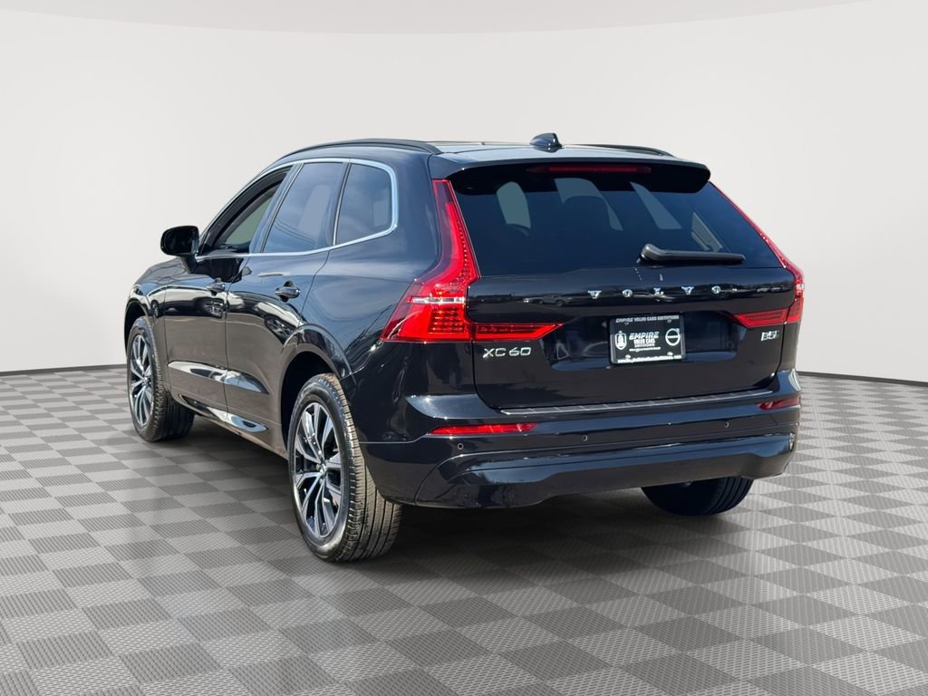 Used 2023 Volvo XC60 B5 Core w/ Climate Package image 5