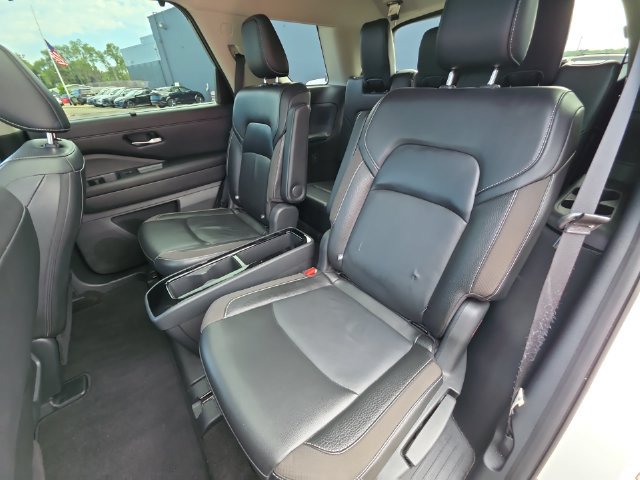 Certified 2024 Nissan Pathfinder SL w/ SL Premium Package AWD/4WD image 23