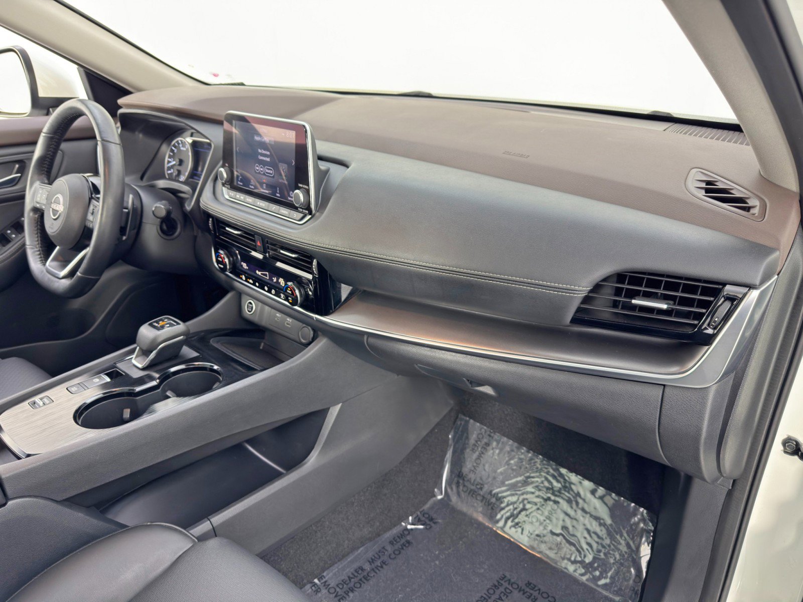 Used 2022 Nissan Rogue SV w/ SV Premium Package FWD image 14