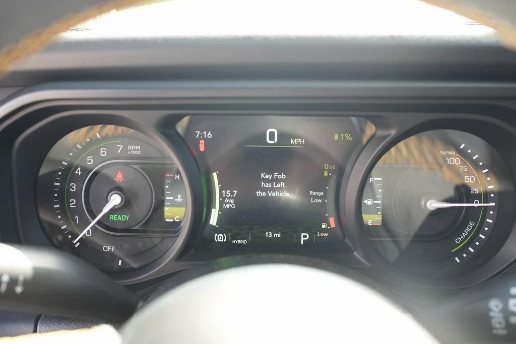 Used 2024 Jeep Wrangler Unlimited Sahara image 8