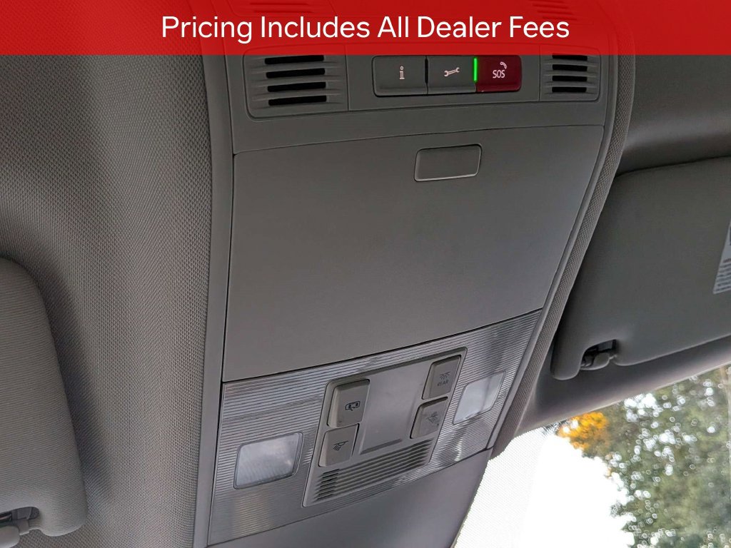 Used 2024 Volkswagen Taos SE FWD image 21