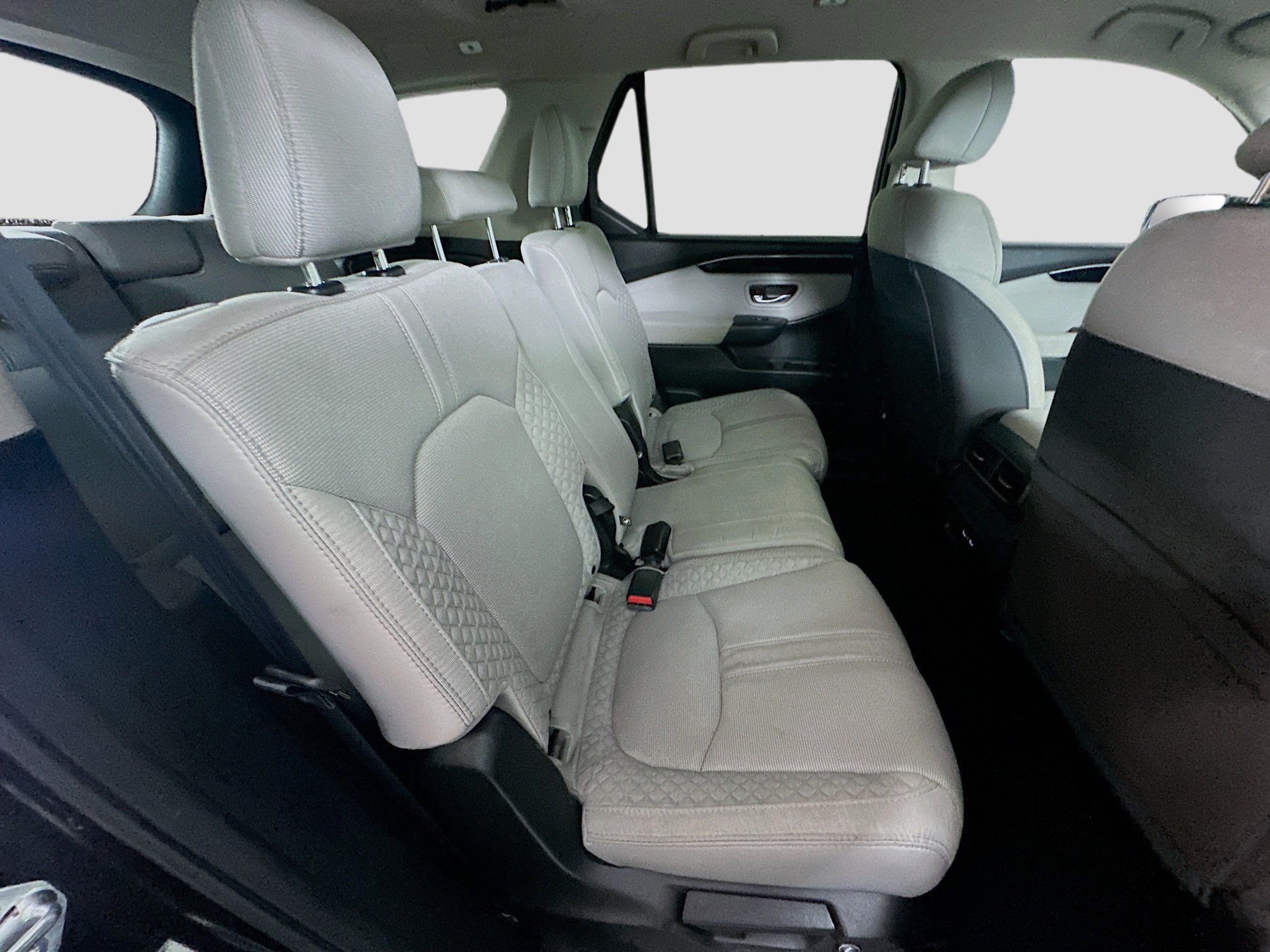 Used 2023 Honda Pilot LX image 25