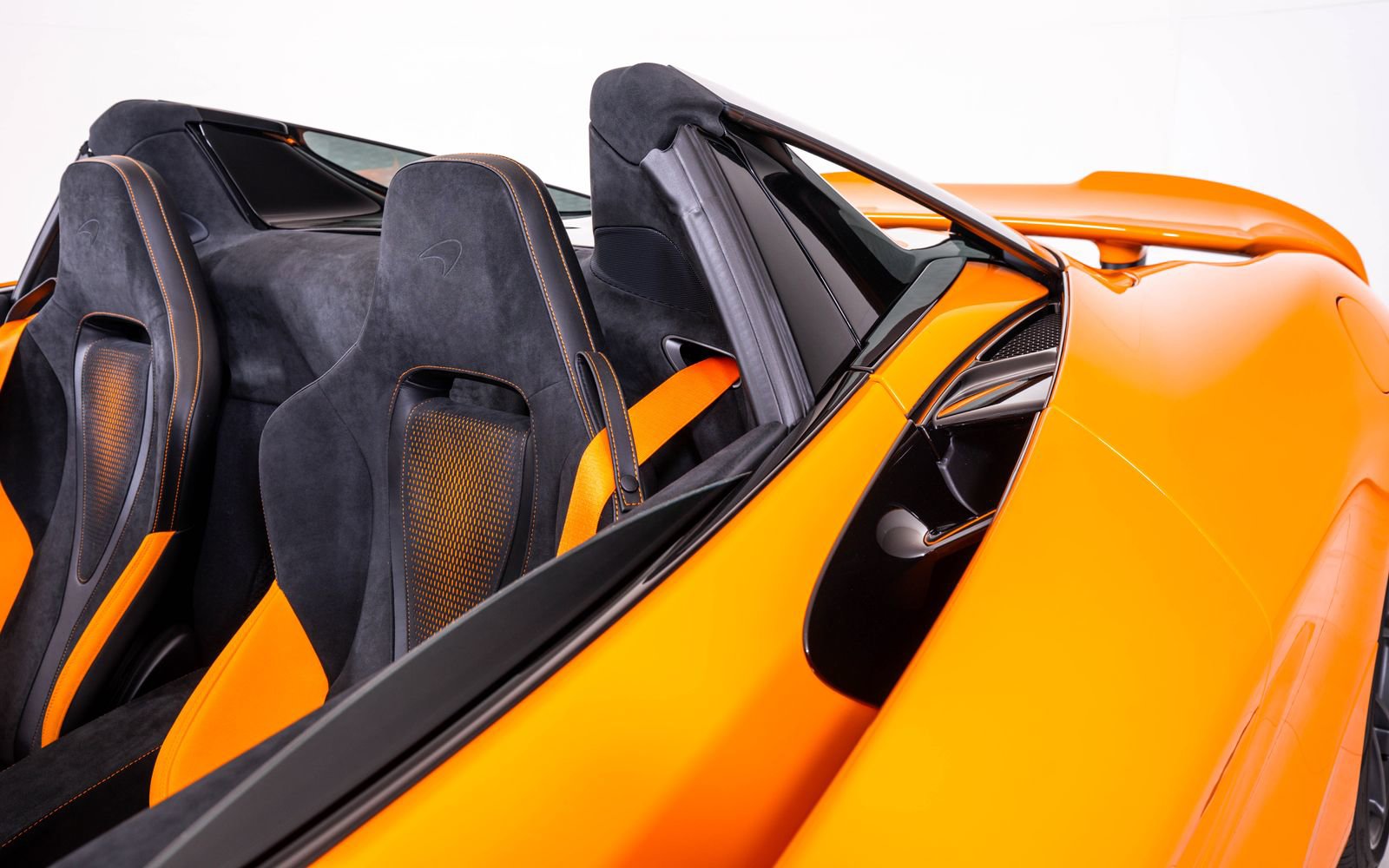 Used 2026 McLaren 750S Spider RWD image 15