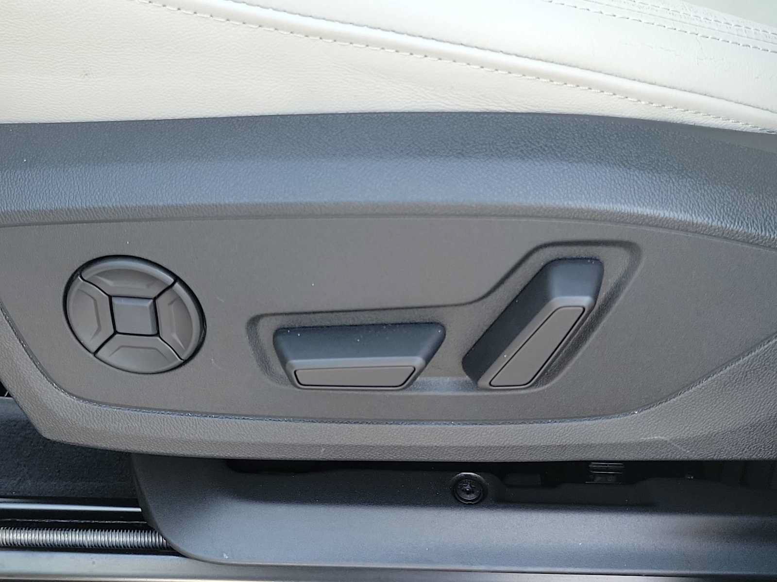 Certified 2023 Audi Q3 2.0T Premium Plus AWD/4WD image 16
