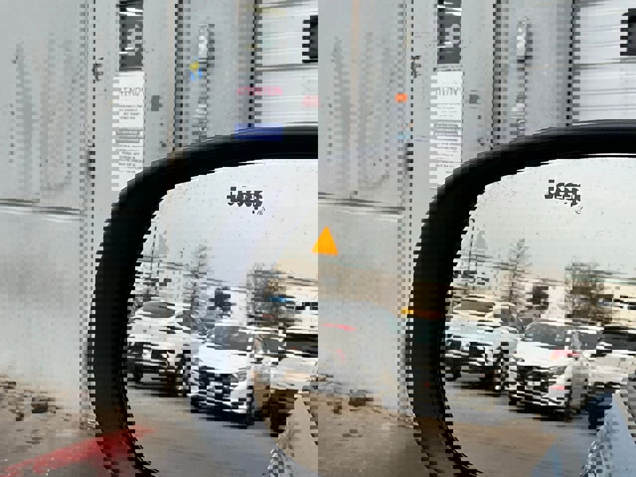 Used 2025 Jeep Compass Trailhawk image 19