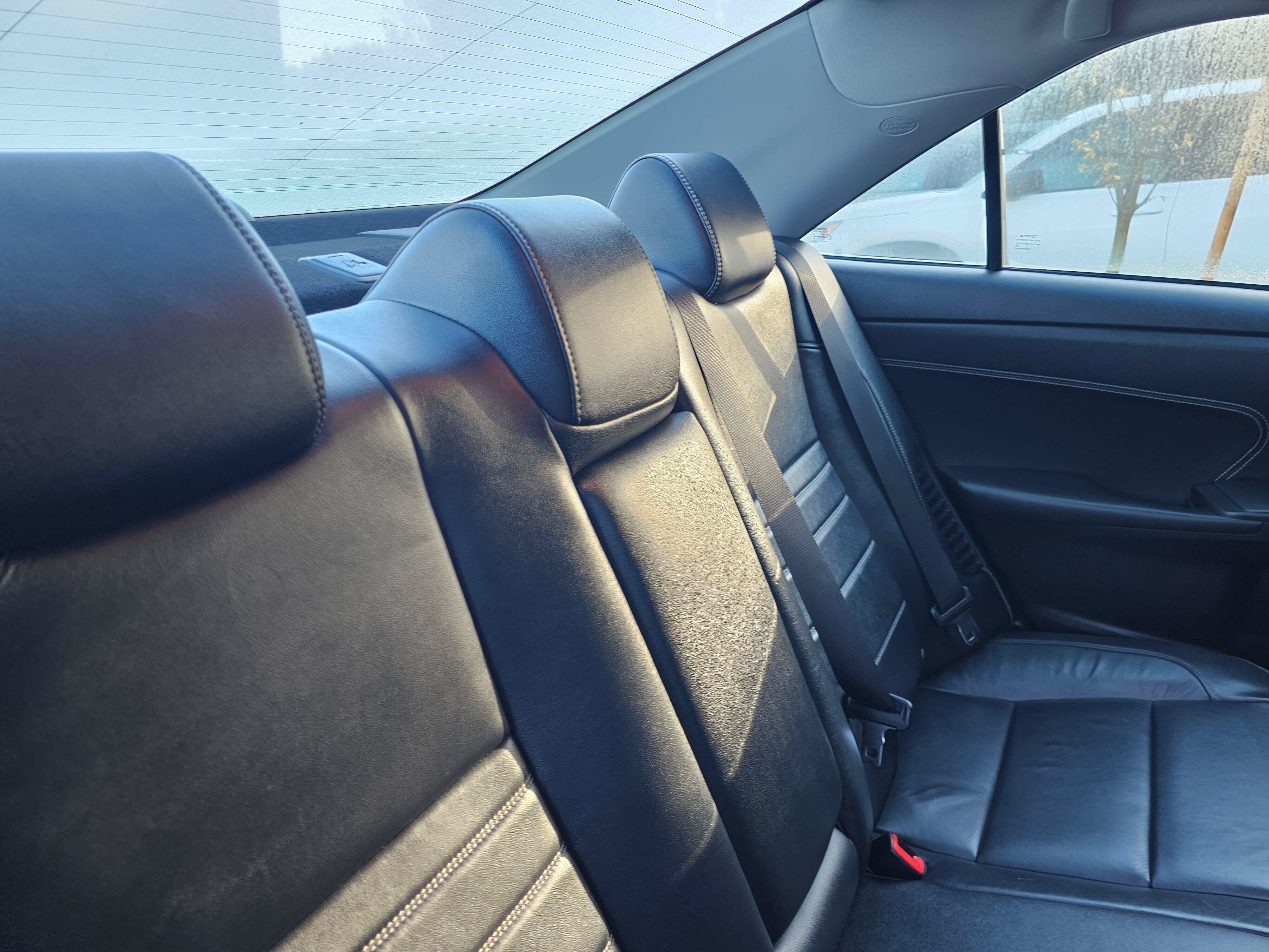 Used 2015 Toyota Camry XLE w/ Moonroof Package FWD image 13