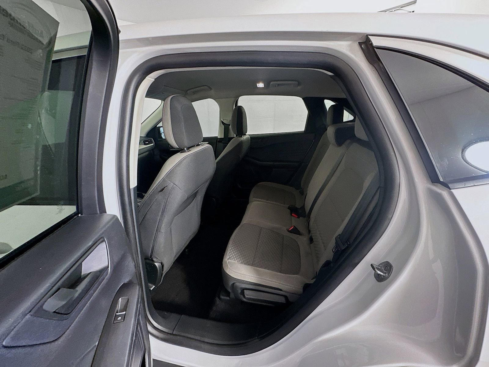Used 2022 Ford Escape SE FWD image 22
