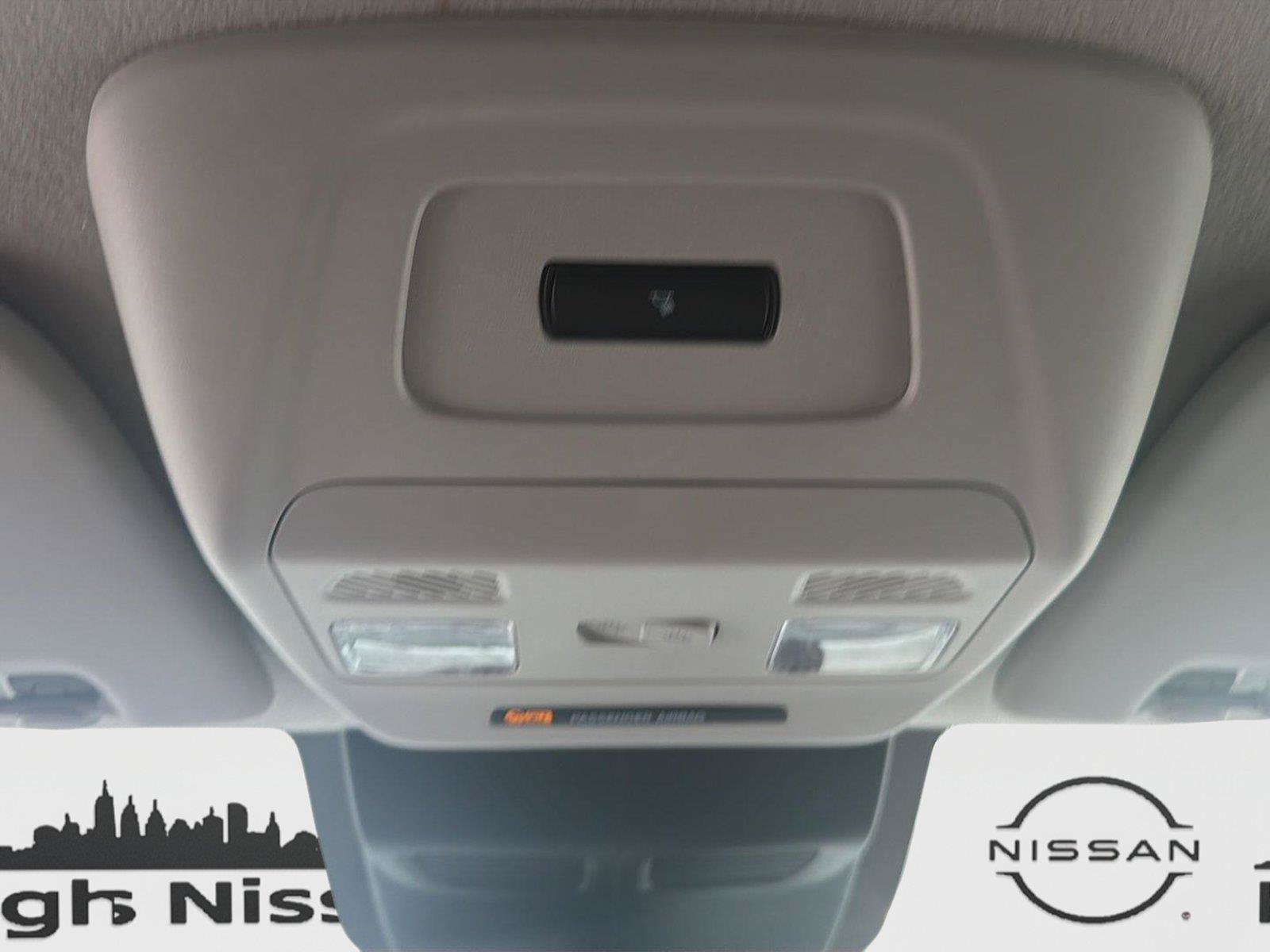 Used 2025 Ford Transit 250 Low Roof w/ Exterior Upgrade Package RWD image 24
