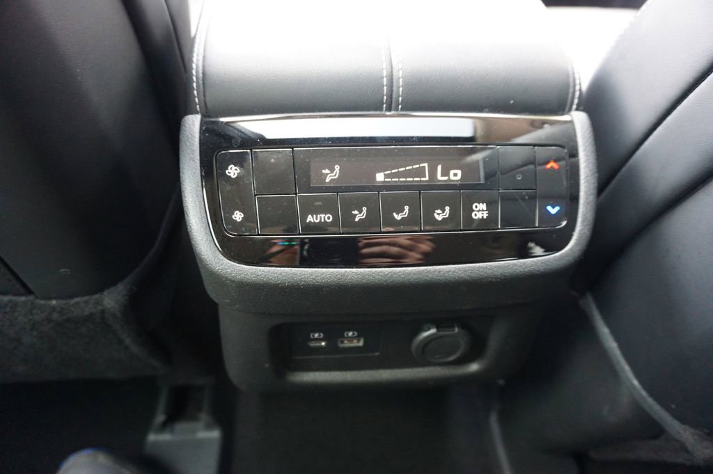 Used 2023 INFINITI QX60 Luxe image 16