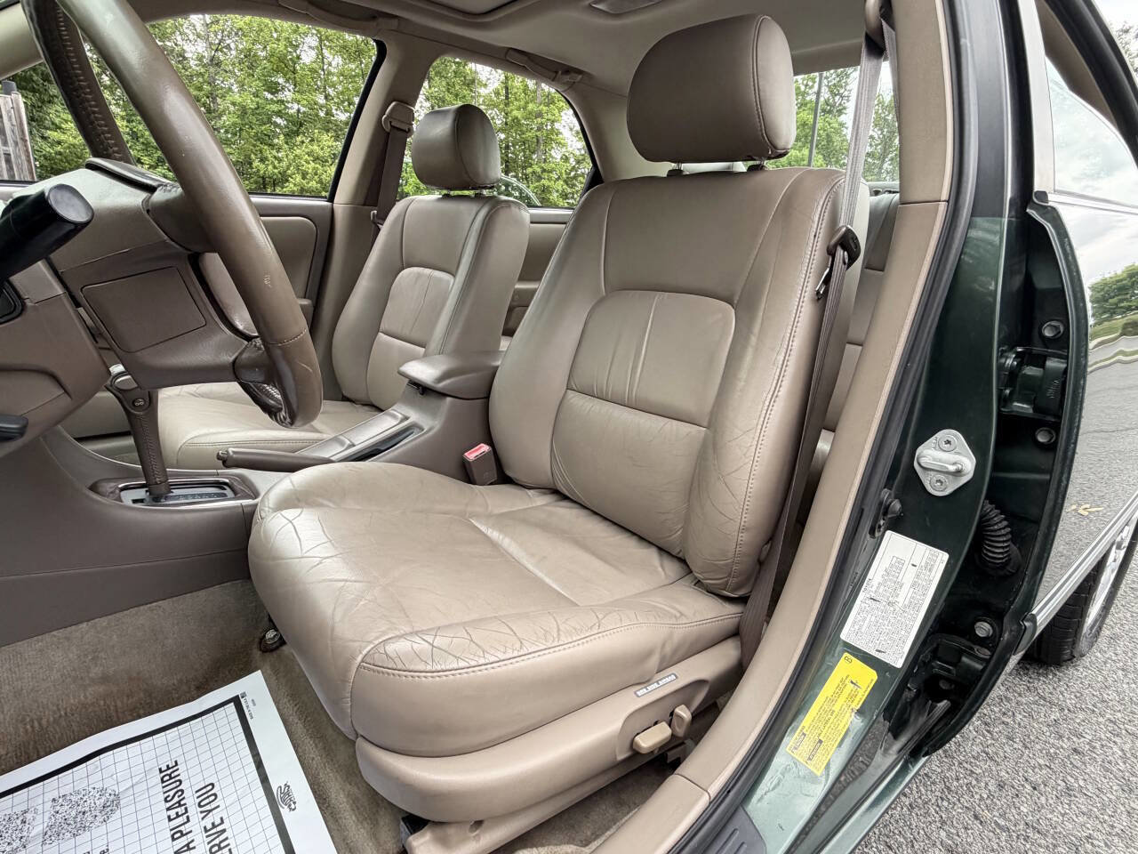 Used 2000 Toyota Camry XLE FWD image 16