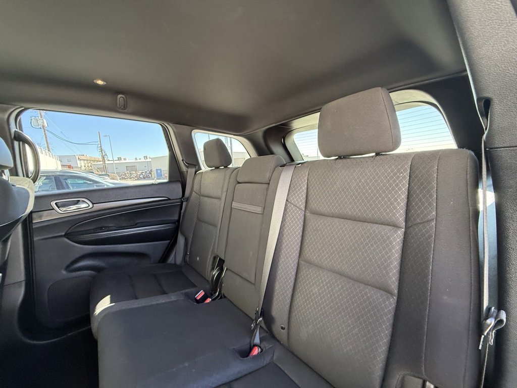 Used 2020 Jeep Grand Cherokee Laredo image 7