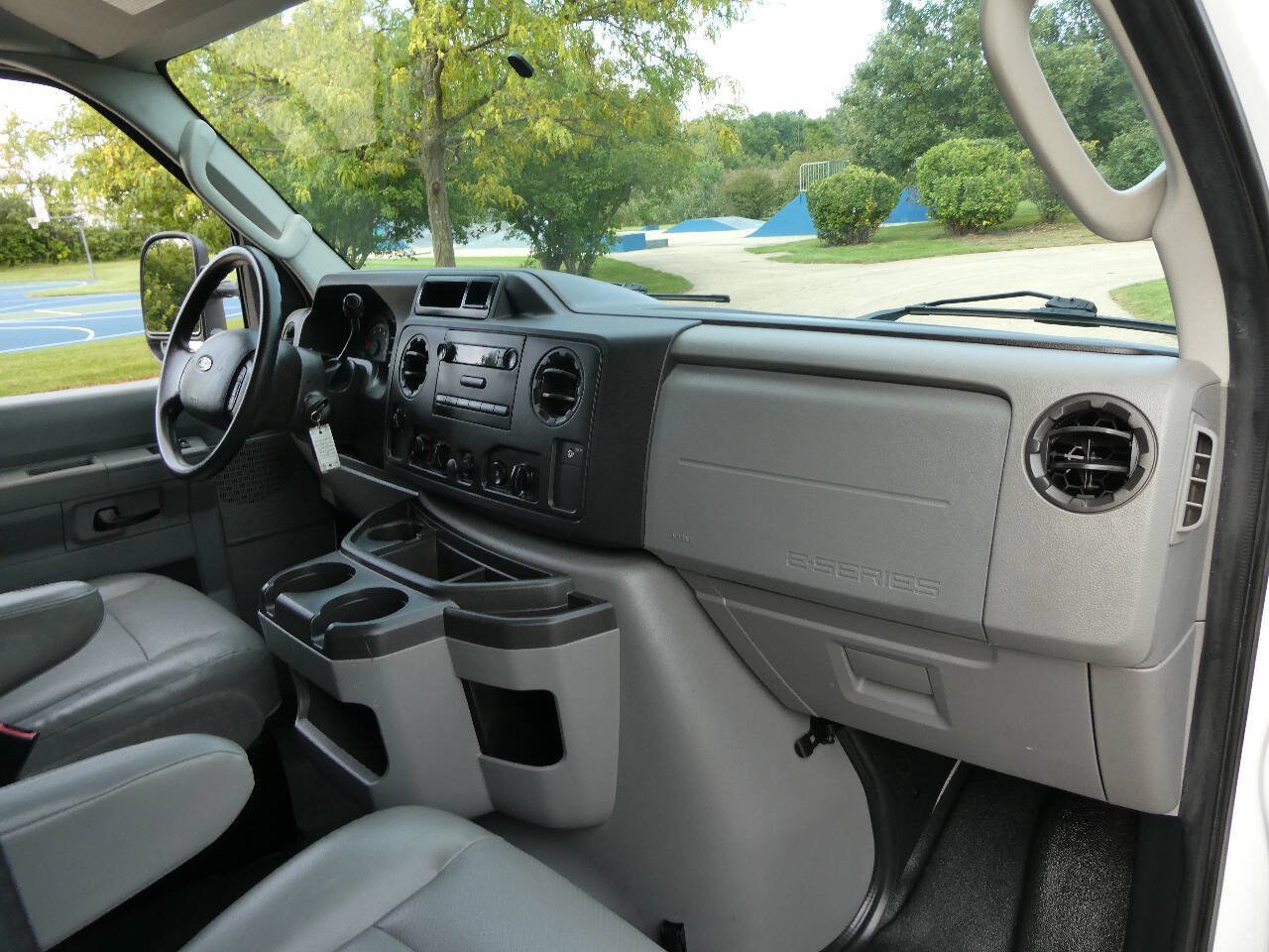 Used 2012 Ford E-250 and Econoline 250 w/ Commercial Cargo Van Pkg RWD image 27