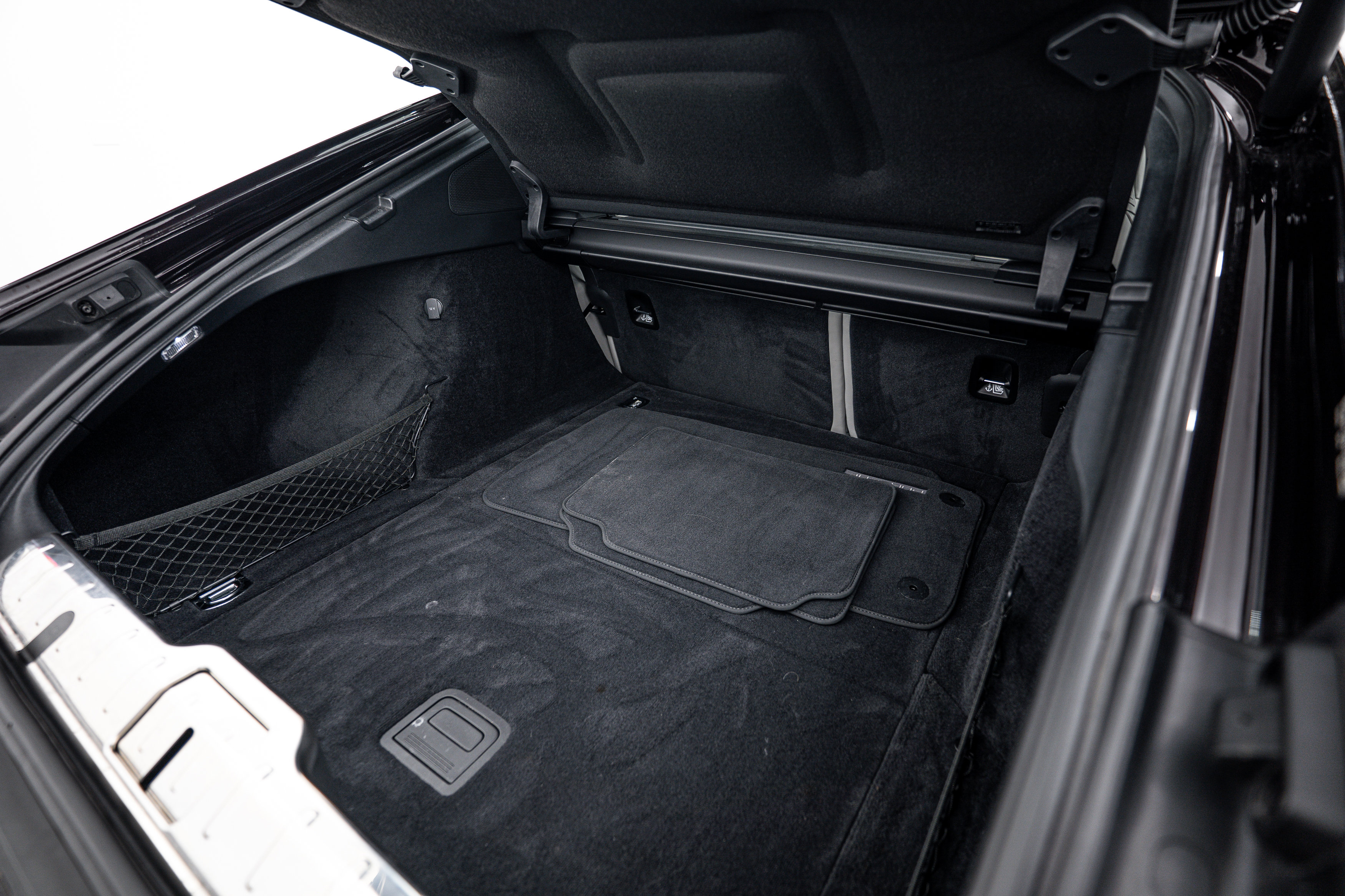 Certified 2017 Porsche Panamera image 25