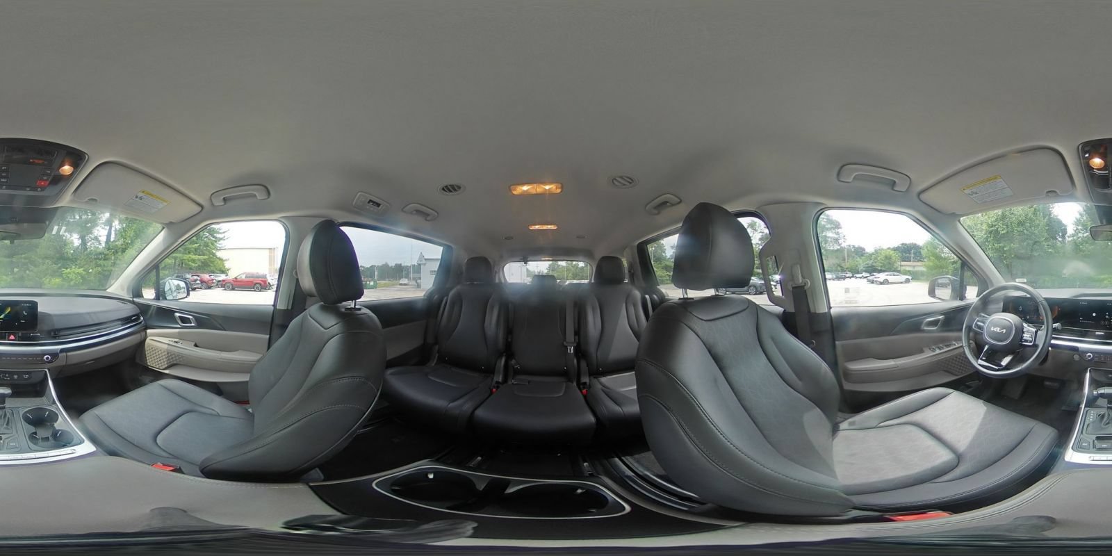 Used 2026 Kia Carnival FWD image 44
