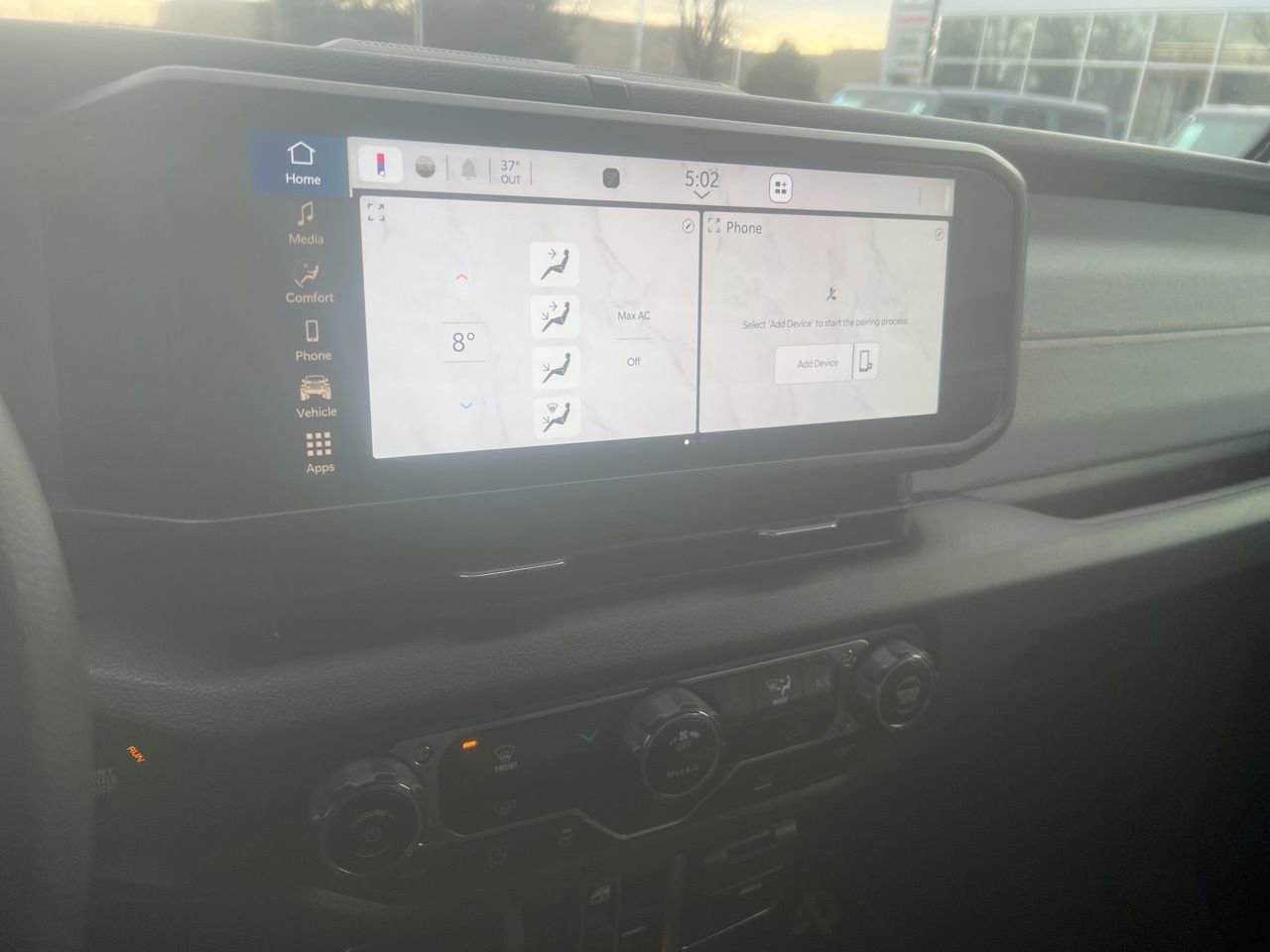 Used 2025 Jeep Gladiator Nighthawk image 27