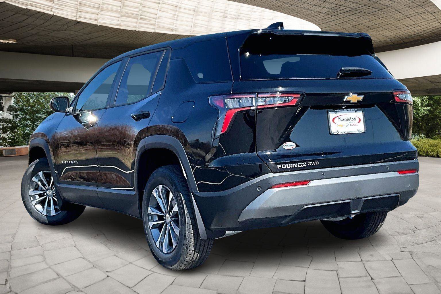 New 2026 Chevrolet Equinox LT w/ Convenience Package II image 3