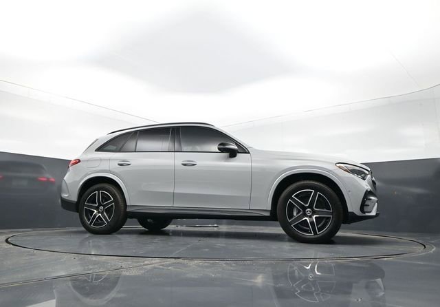 Used 2026 Mercedes-Benz GLC 300 image 28