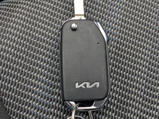 Certified 2026 Kia Seltos LX FWD image 29