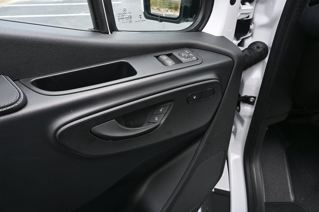 Used 2026 Mercedes-Benz Sprinter 2500 image 8