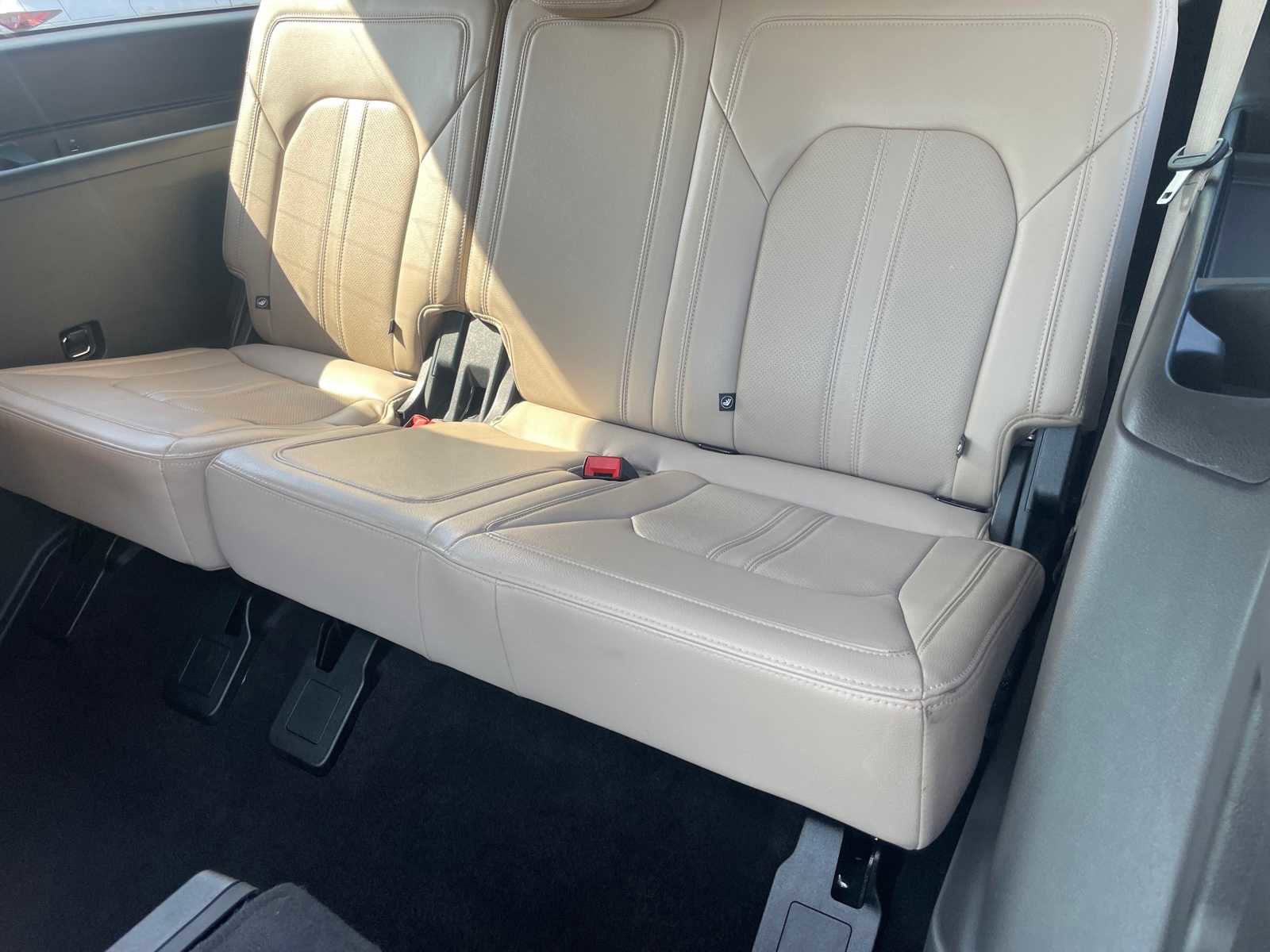 Used 2023 Ford Expedition Max Limited image 23