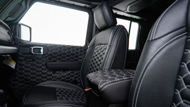 Used 2025 Jeep Gladiator Sport image 47