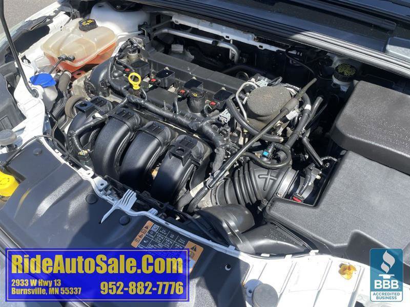 Used 2014 Ford Focus SE w/ SE Winter Package FWD image 23