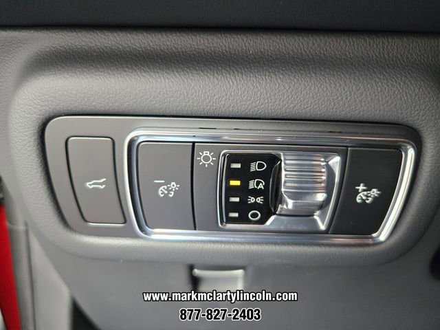 New 2026 Lincoln Nautilus Premier image 22