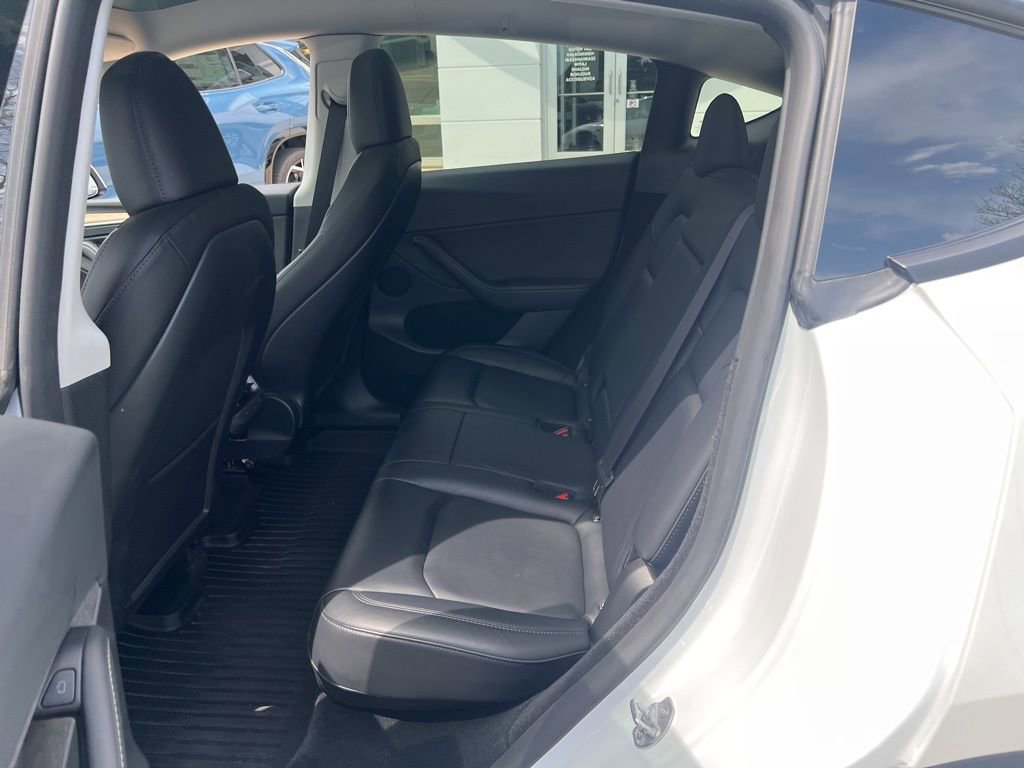 Used 2023 Tesla Model Y Performance AWD/4WD image 16