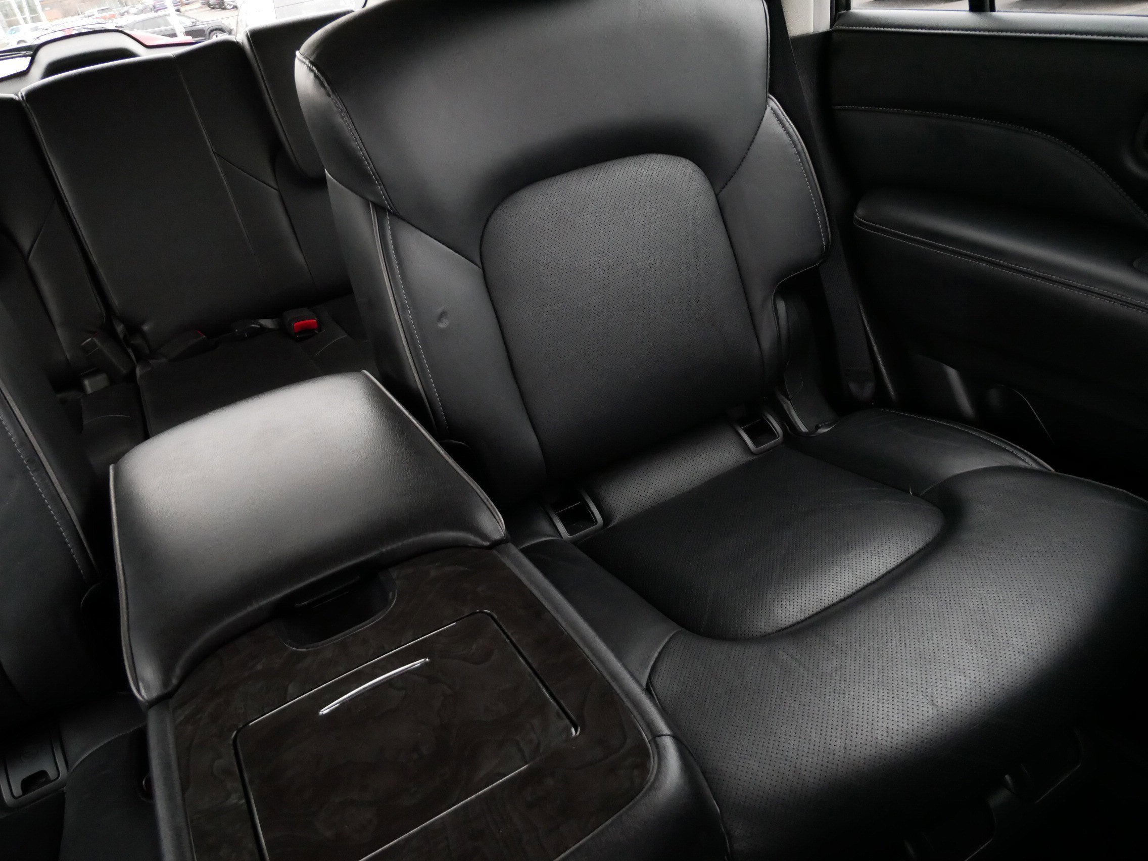 Used 2024 INFINITI QX80 Luxe image 14