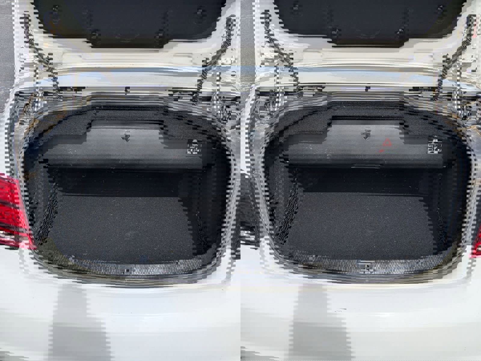 Used 2015 Mercedes-Benz E 400 Cabriolet image 22