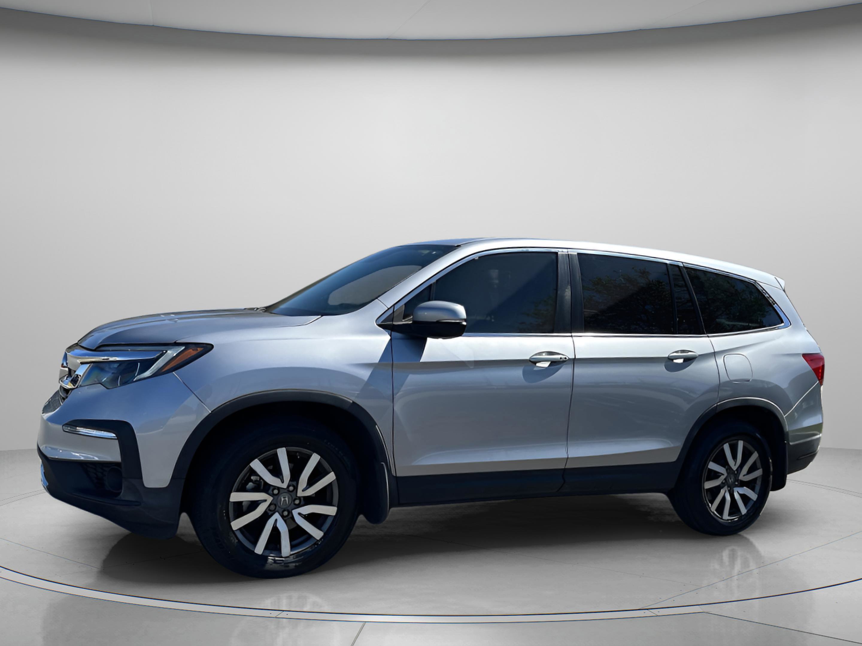 Used 2021 Honda Pilot EX image 2