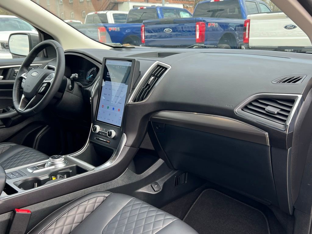 Used 2024 Ford Edge Titanium w/ Equipment Group 301A image 21