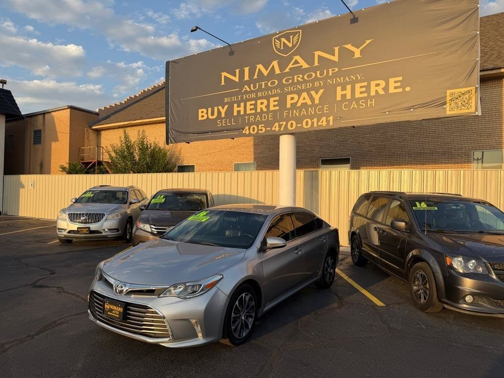 Used 2016 Toyota Avalon XLE FWD image 3