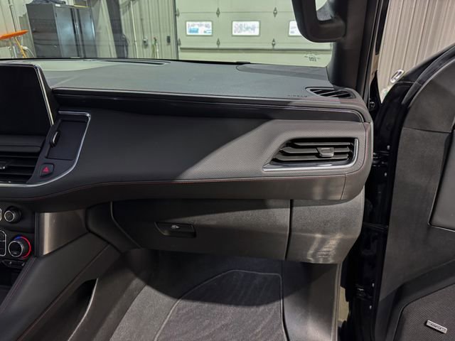 Used 2024 Chevrolet Suburban RST w/ Luxury Package image 27