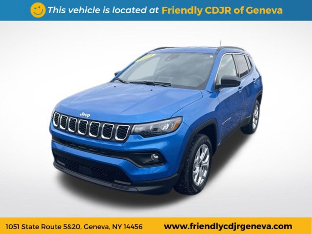 Used 2025 Jeep Compass Latitude w/ Convenience Group AWD/4WD image 1