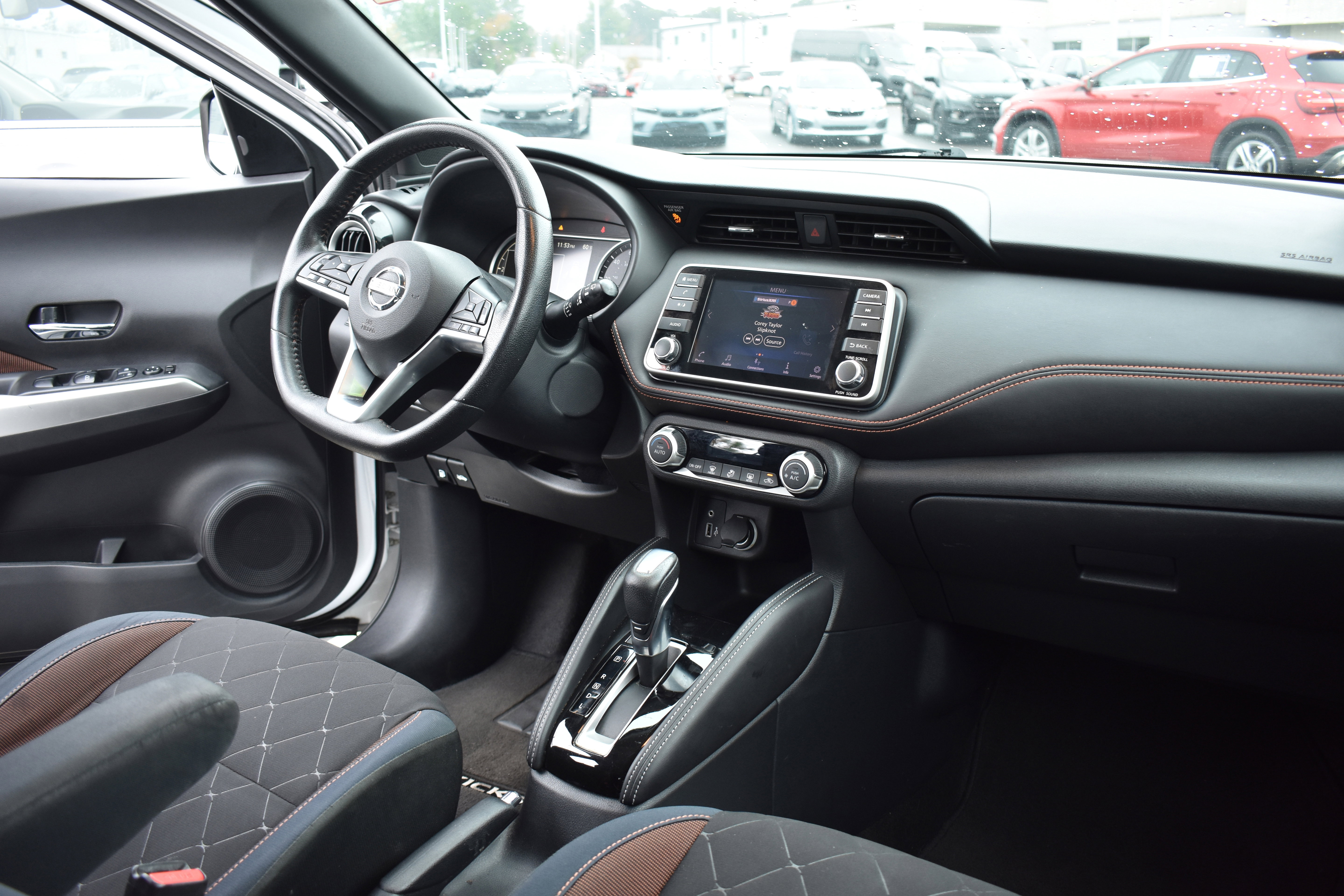 Used 2019 Nissan Kicks SR w/ Exterior Package image 27