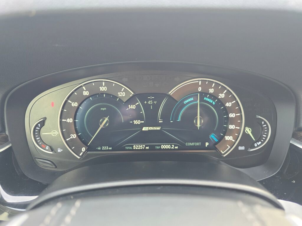 Used 2018 BMW 530e xDrive image 31