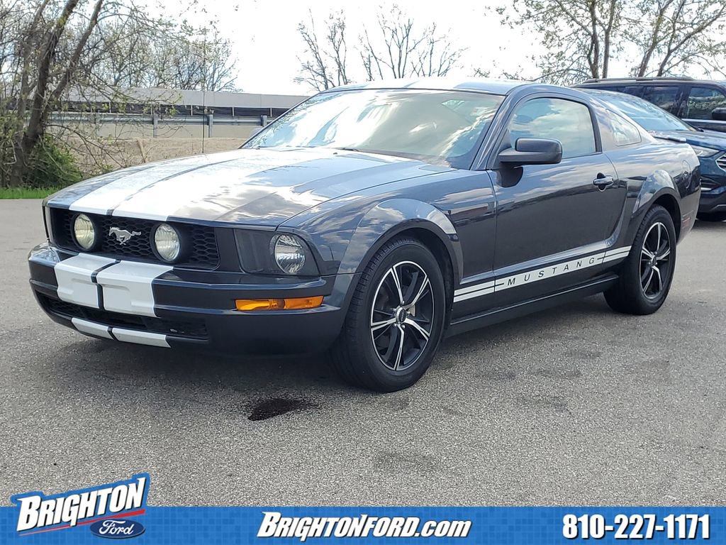 Used 2007 Ford Mustang Coupe RWD image 2