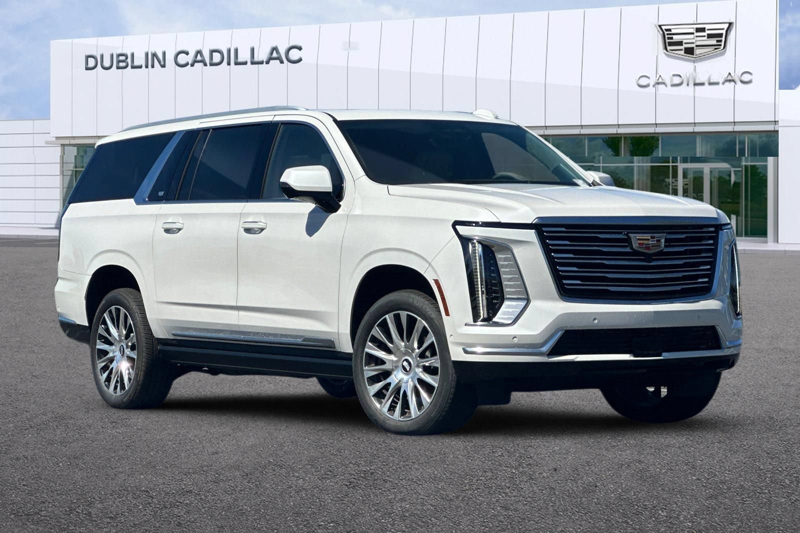 Certified 2025 Cadillac Escalade ESV Premium Luxury Platinum AWD/4WD image 2