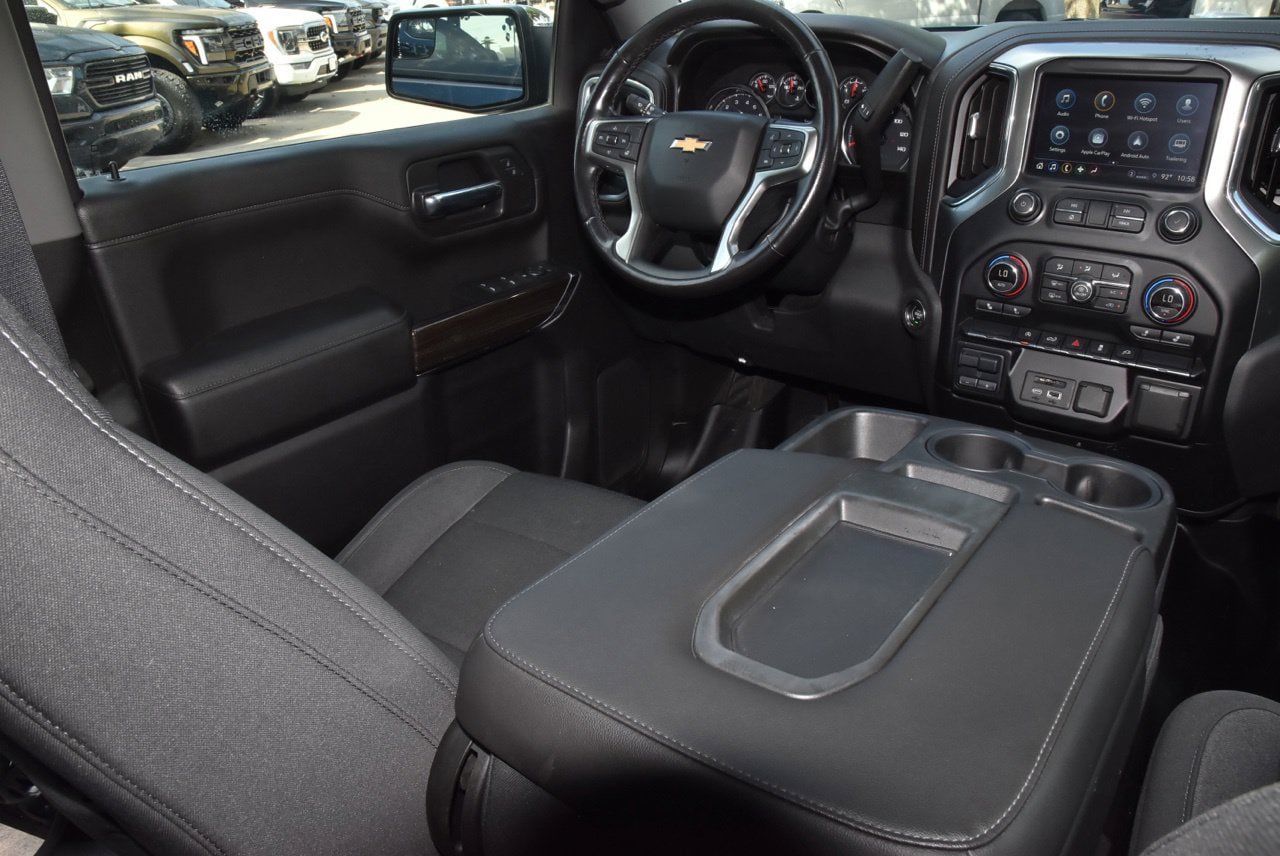 Used 2021 Chevrolet Silverado 1500 LT w/ Convenience Package II AWD/4WD image 15