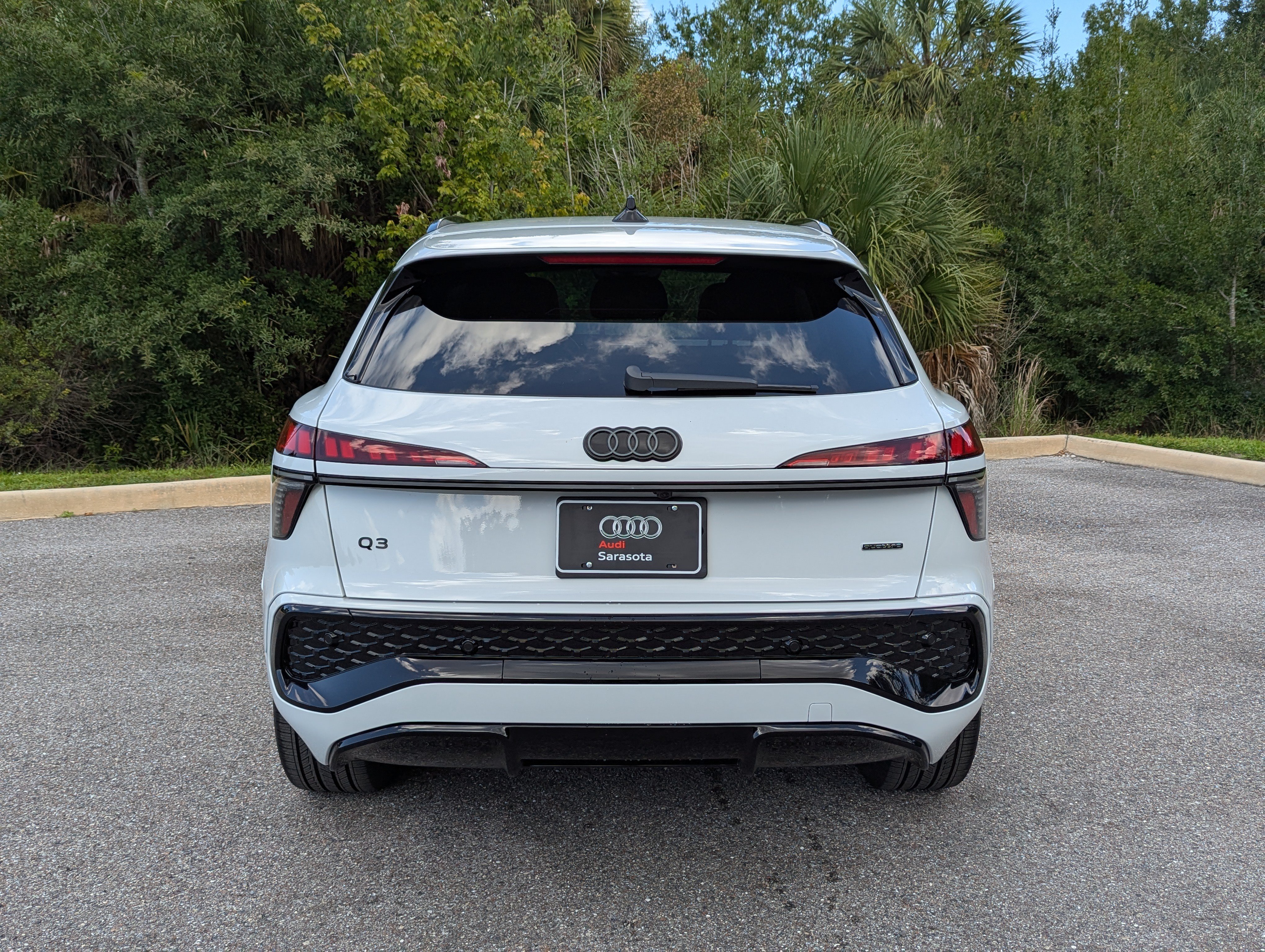 New 2026 Audi Q3 quattro 2.0T AWD/4WD image 6