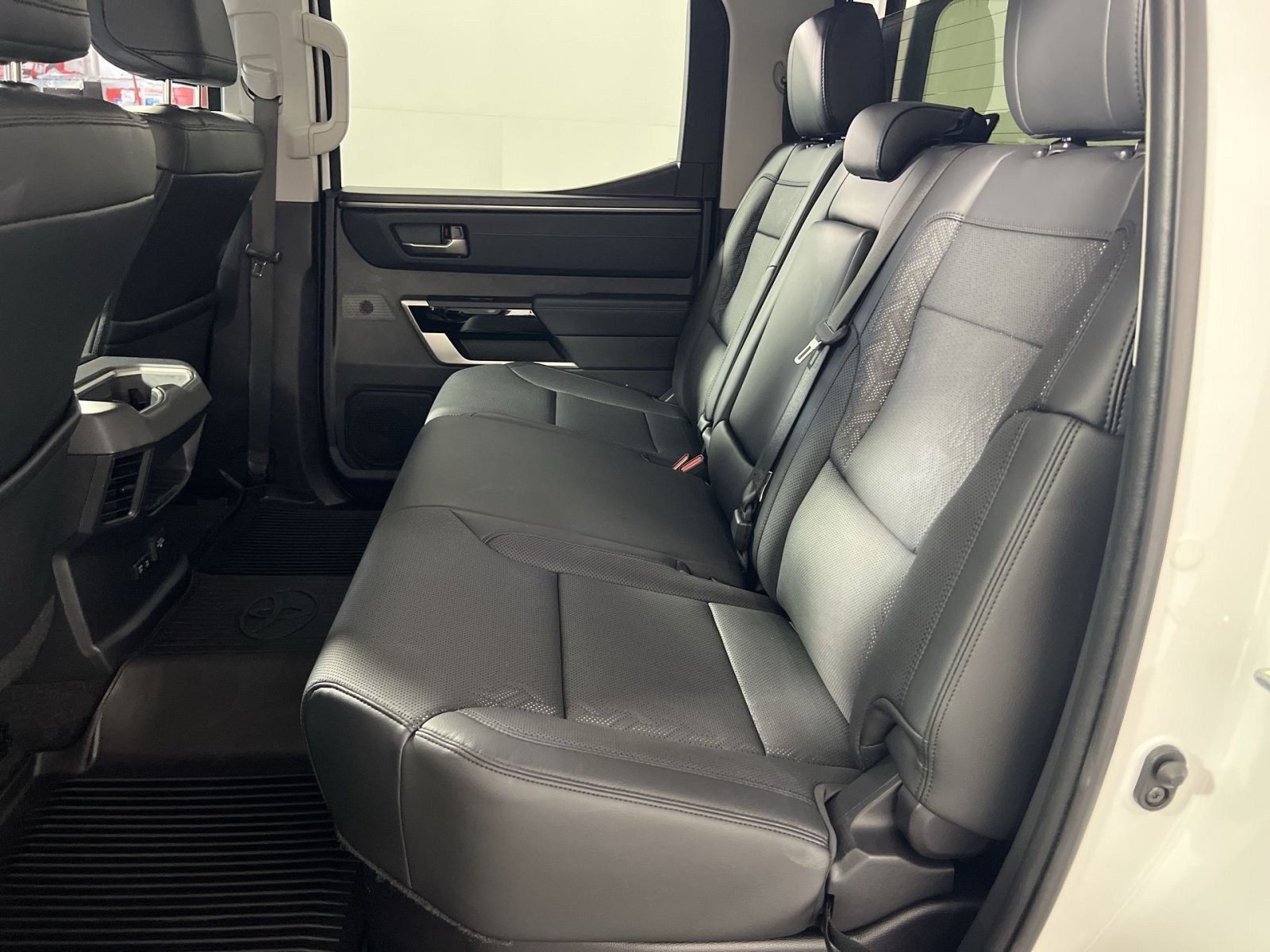 Used 2023 Toyota Tundra Limited AWD/4WD image 25