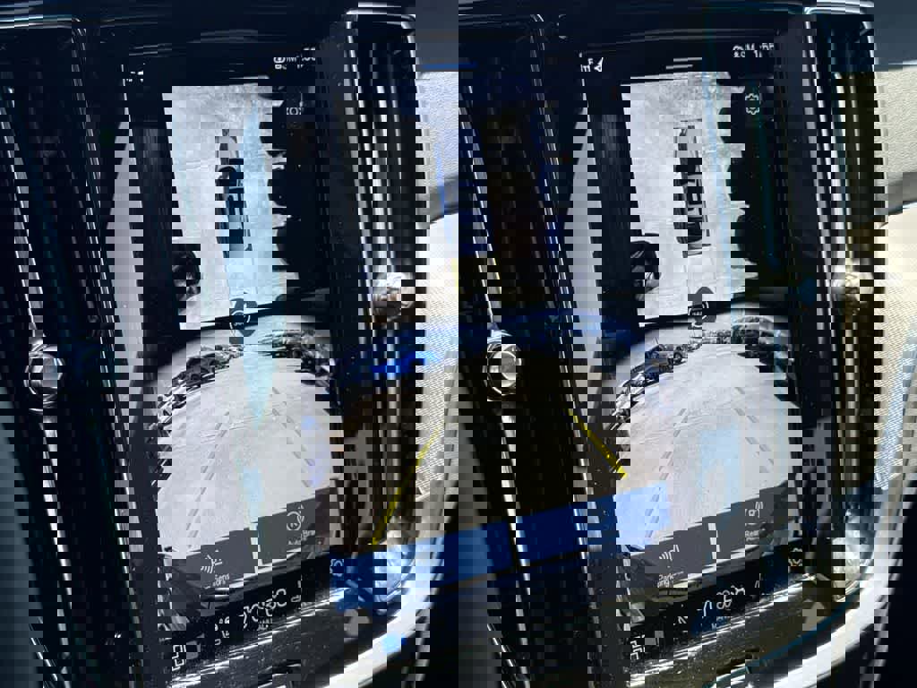 Used 2024 Volvo S60 B5 Plus w/ Climate Package image 19