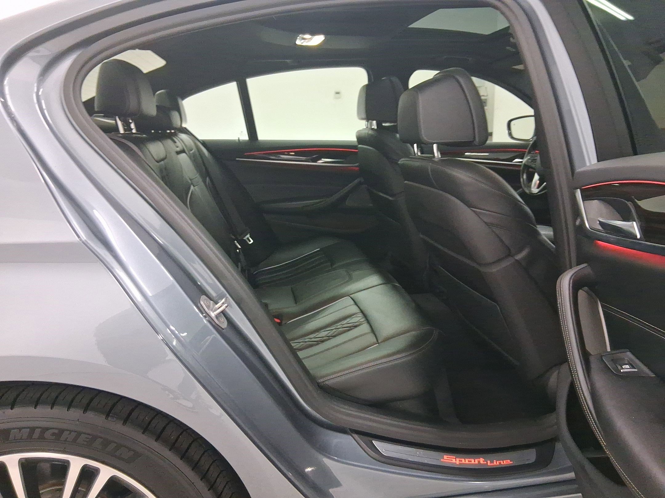 Used 2017 BMW 540i image 31