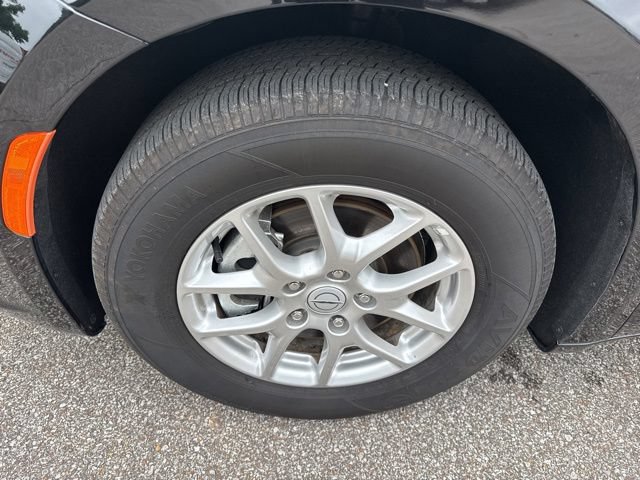 Used 2025 Chrysler Pacifica Select FWD image 12